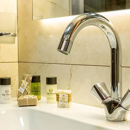 Elif Hanim & Hotel Akyaka (Mugla)