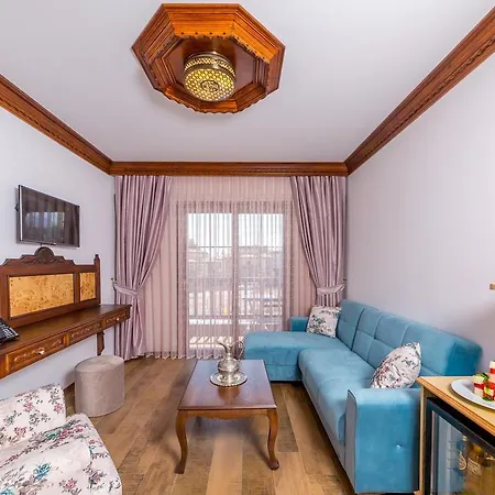 Elif Hanim & Hotel Akyaka (Mugla)