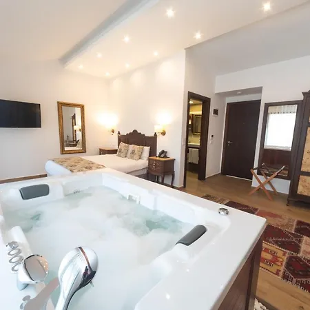 Elif Hanim & 3* Akyaka (Mugla)