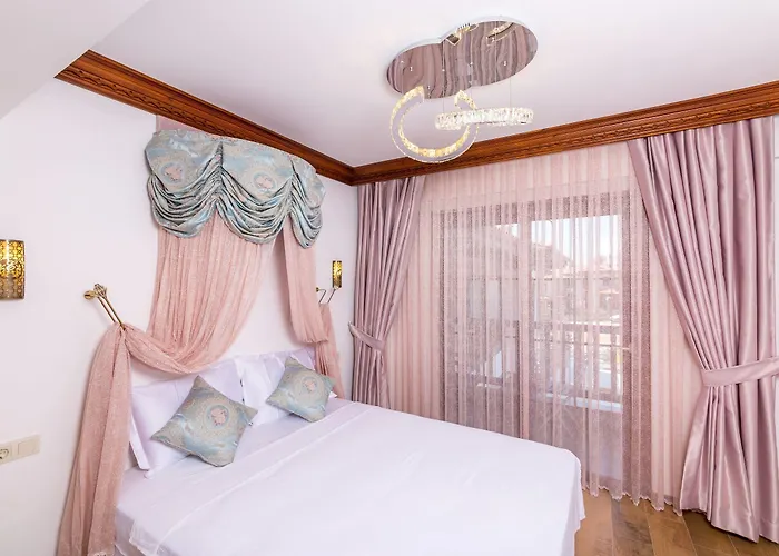 Elif Hanim & Szálloda 3*