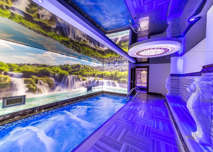 Elif Hanim & 3* Akyaka