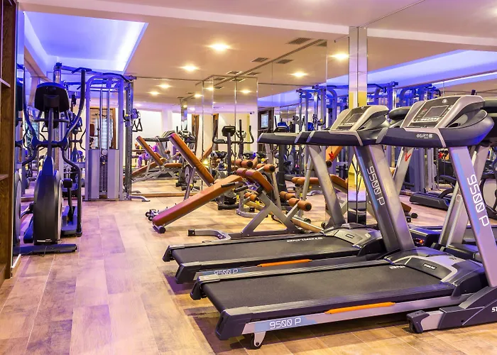 Elif Hanim & 3* Akyaka