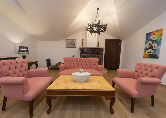 Elif Hanim & 3* Akyaka