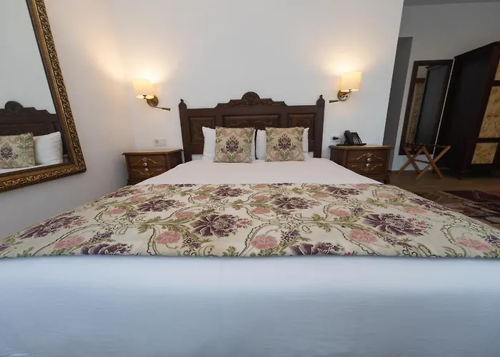 Elif Hanim & Szálloda