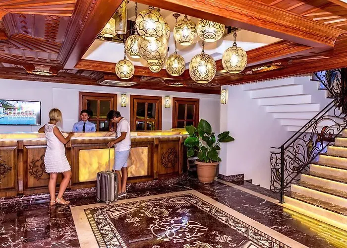 Elif Hanim & Szálloda Akyaka